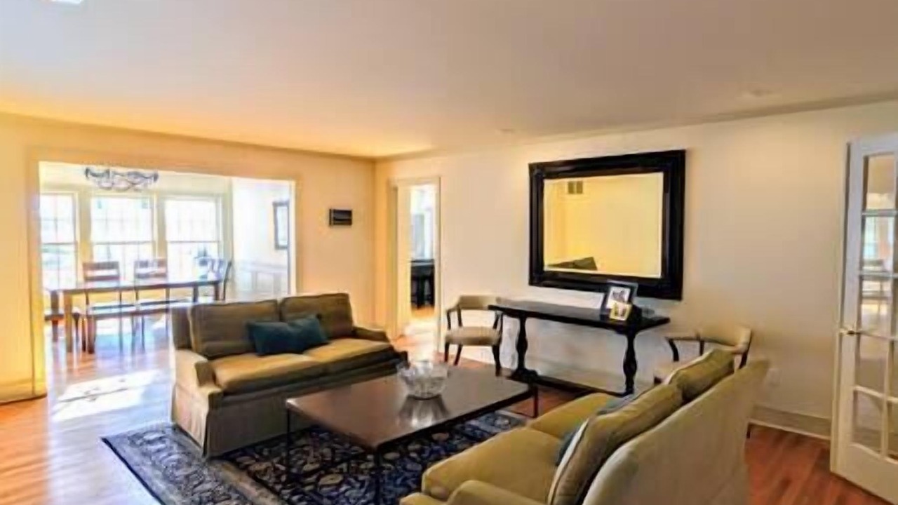 Photo of Livingroom in Easton