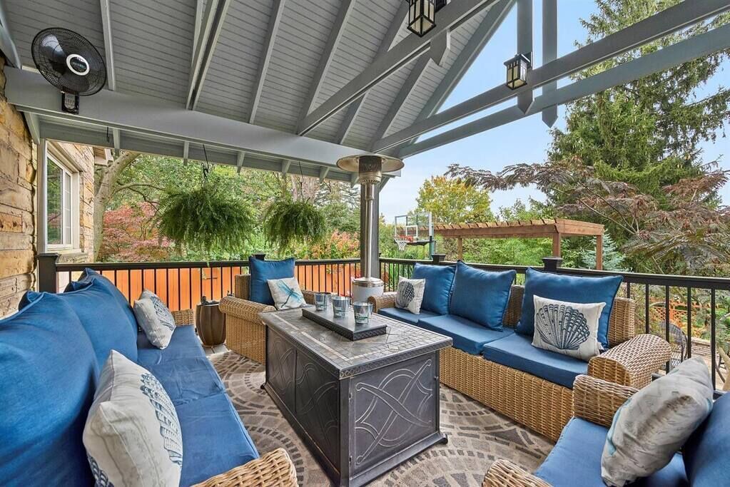 Photo of Outdoor in Brighton Heights