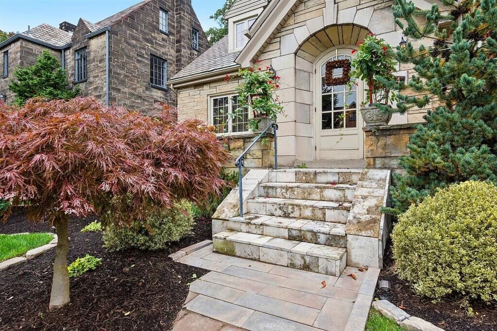 Photo of Outdoor in Brighton Heights