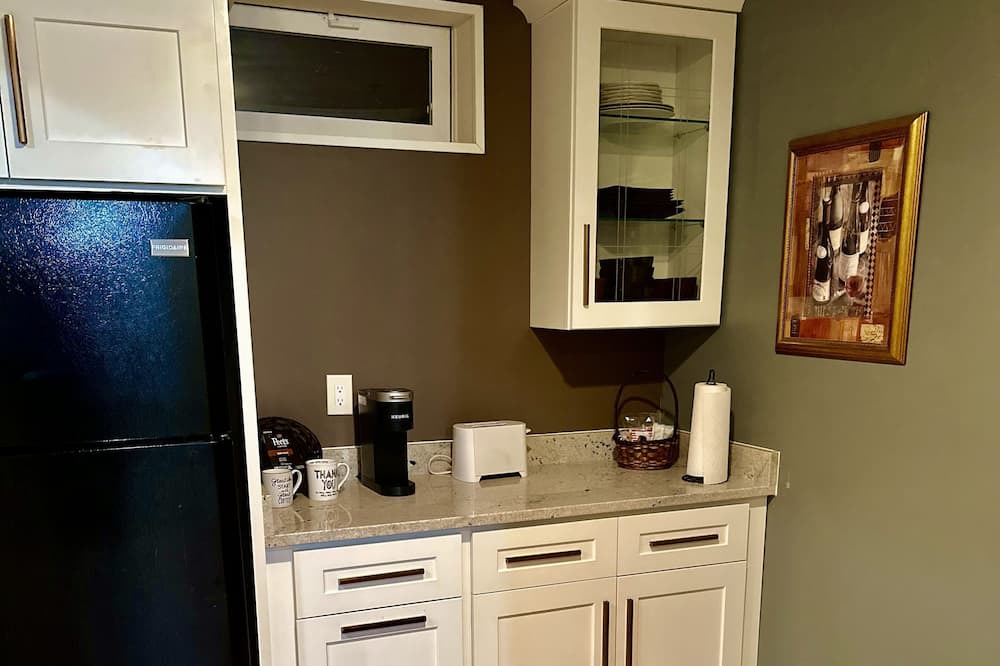 Photo of Kitchen in Rosaryville