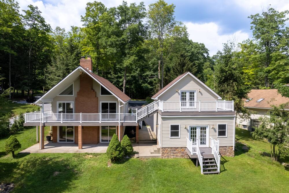 Photo of Outdoor in Treasure Lake