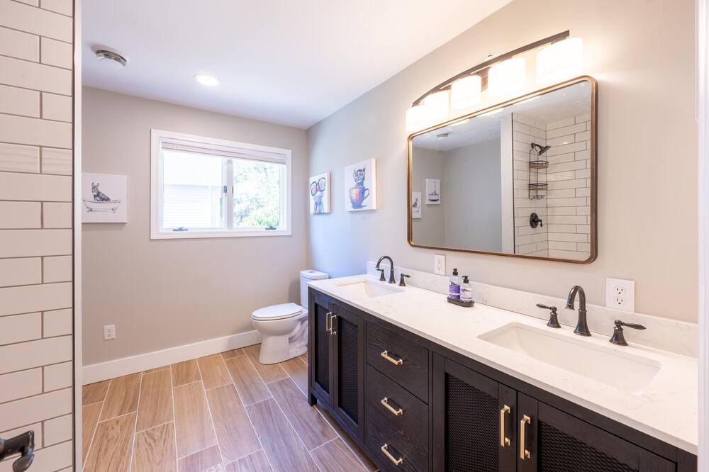 Photo of Bathroom in Treasure Lake
