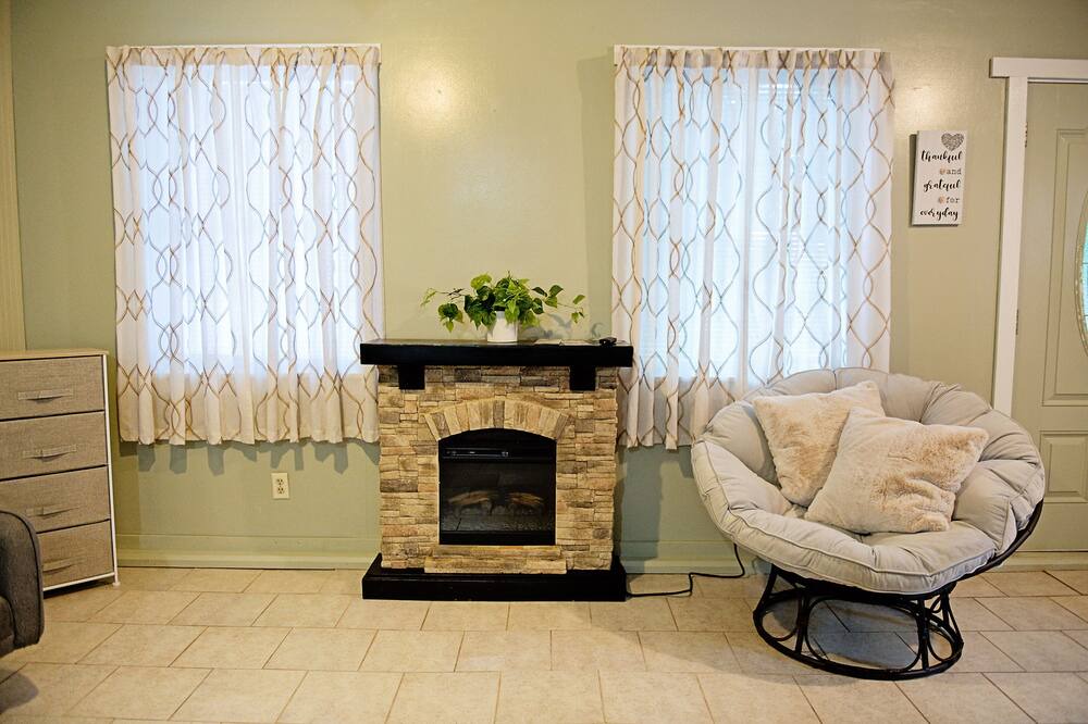 Photo of Bedroom in Ono