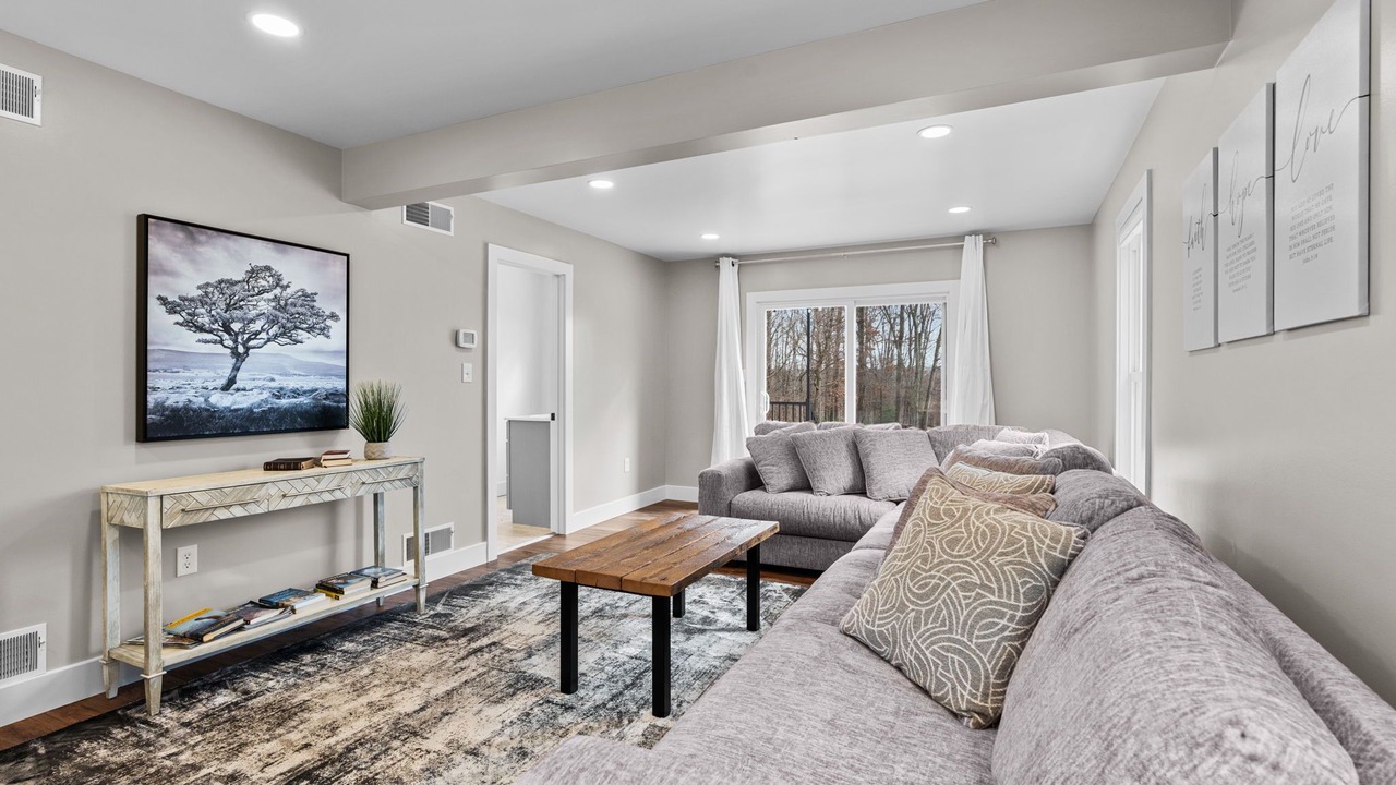 Photo of Livingroom in New Bloomfield