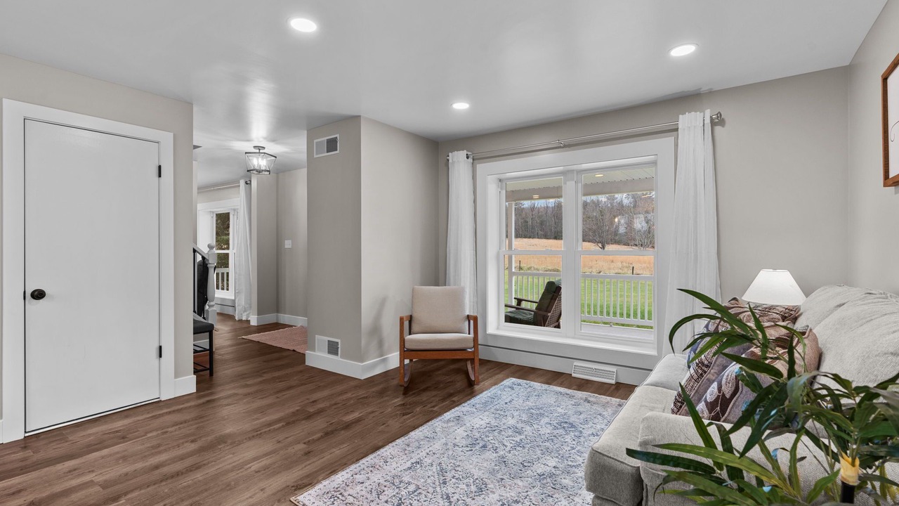 Photo of Livingroom in New Bloomfield