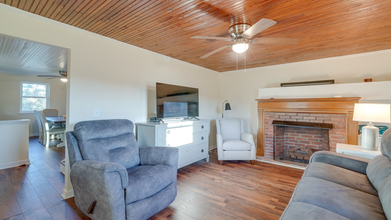 Photo of Livingroom in Ripley