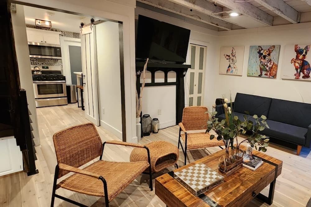 Photo of Livingroom in Fishtown