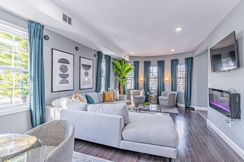Photo of Livingroom in South Plainfield