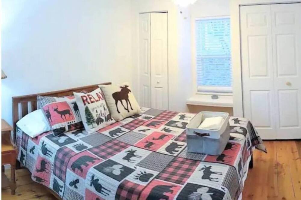 Photo of Bedroom in Lake Harmony Estates