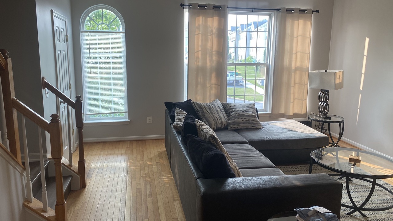 Photo of Livingroom in Potomac