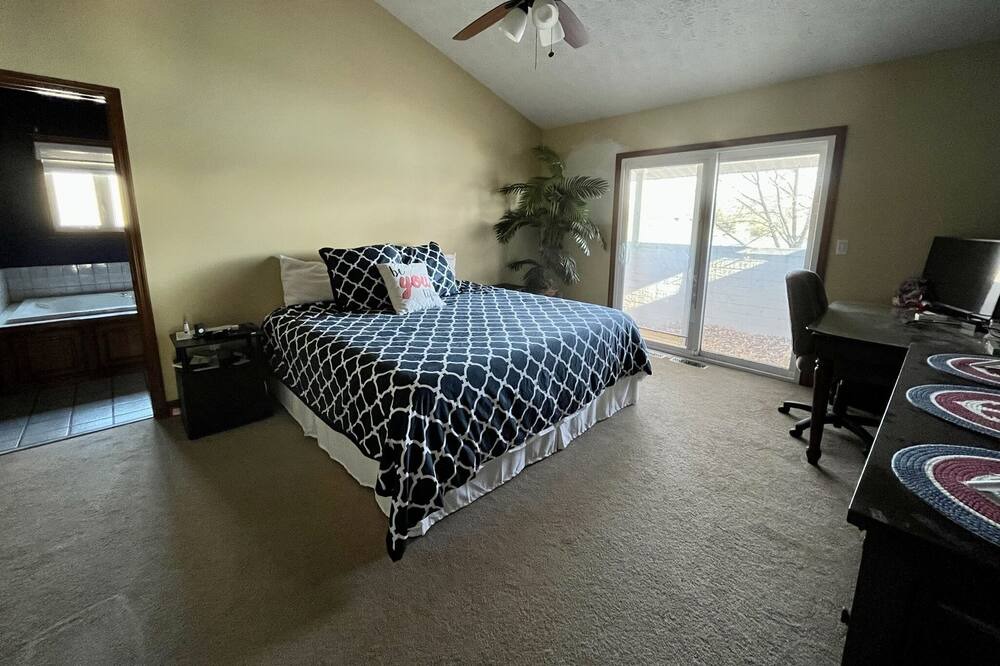 Photo of Bedroom in Jamestown