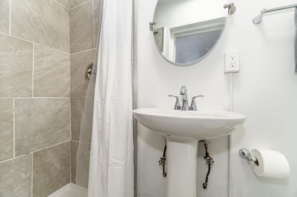 Photo of Bathroom in Hanover