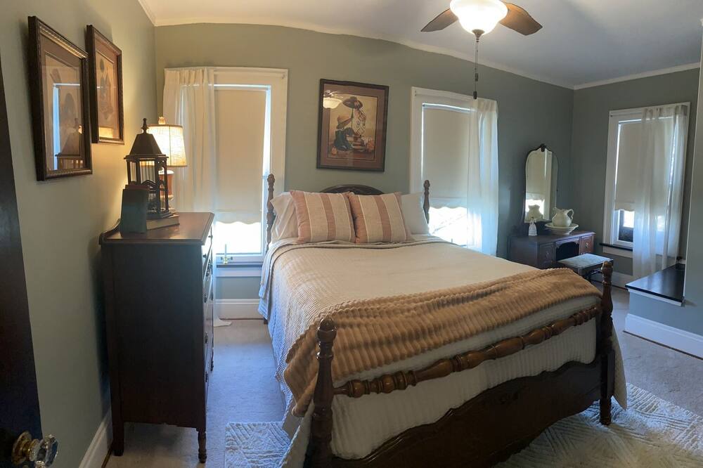 Photo of Bedroom in Dover
