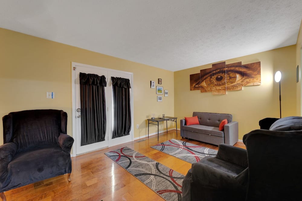 Photo of Bedroom in Odenton