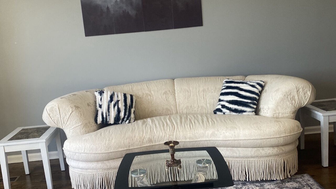 Photo of Livingroom in Edgewater