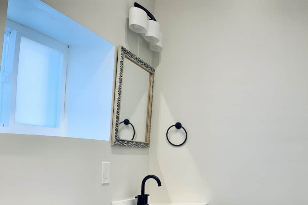 Photo of Bathroom in Lawrenceville