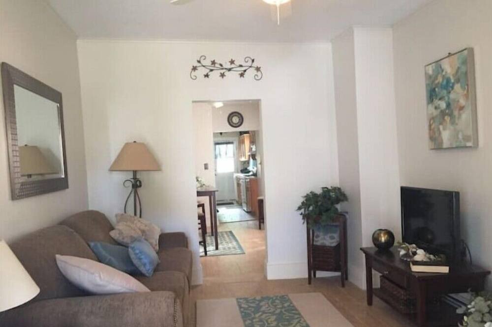 Photo of Livingroom in Plains