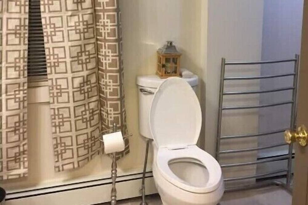 Photo of Bathroom in Plains
