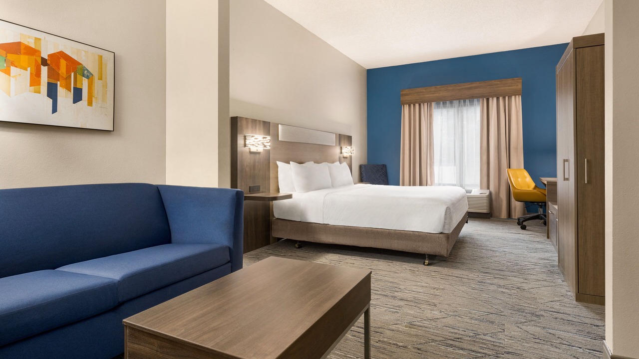 Photo of Bedroom in Greenville Downtown