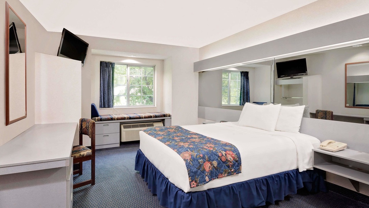 Photo of Bedroom in Maugansville