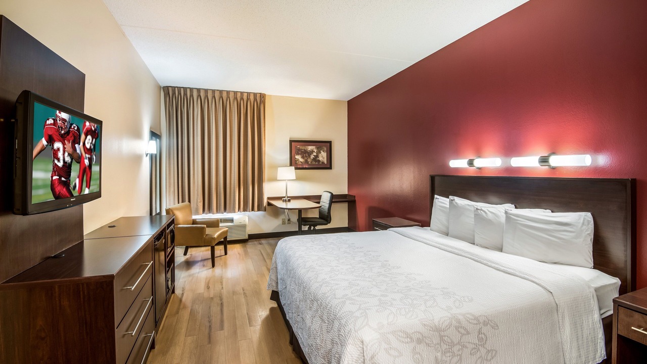 Photo of Bedroom in East Garden City