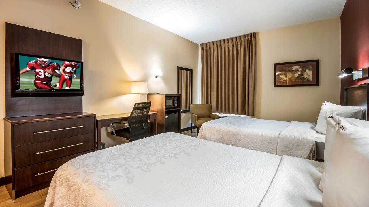 Photo of Bedroom in East Garden City