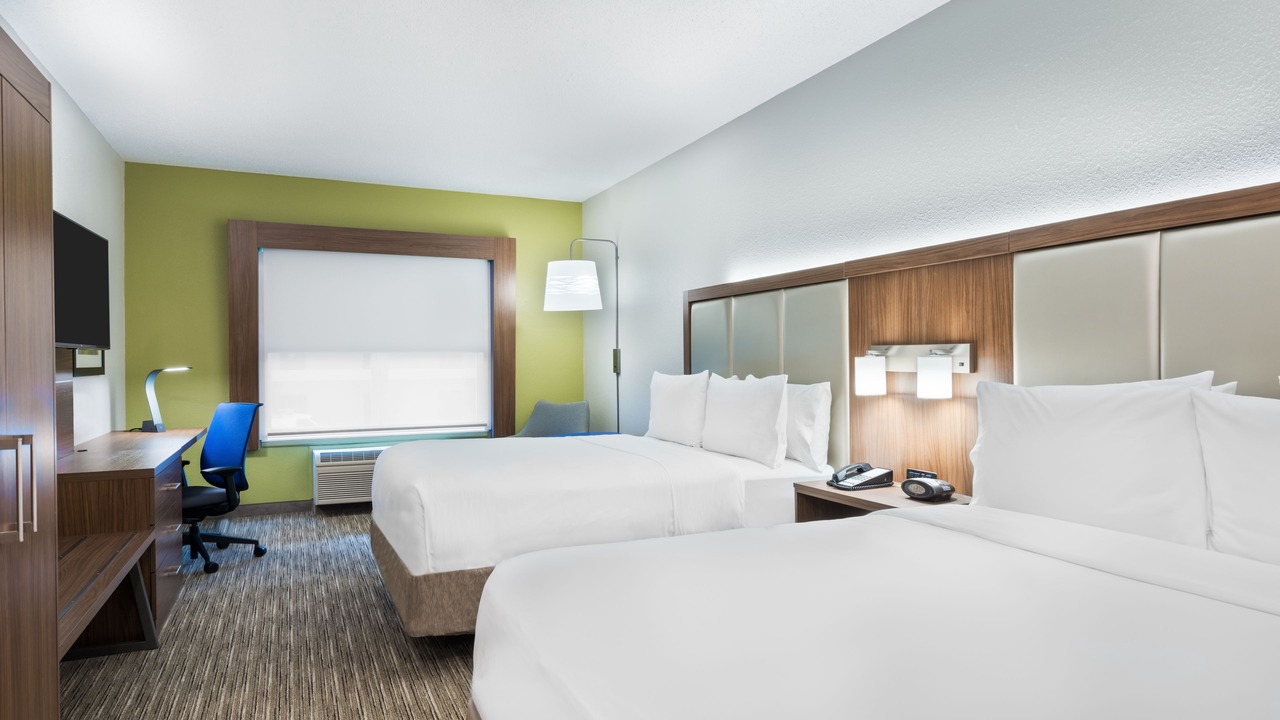 Photo of Bedroom in Summit Station