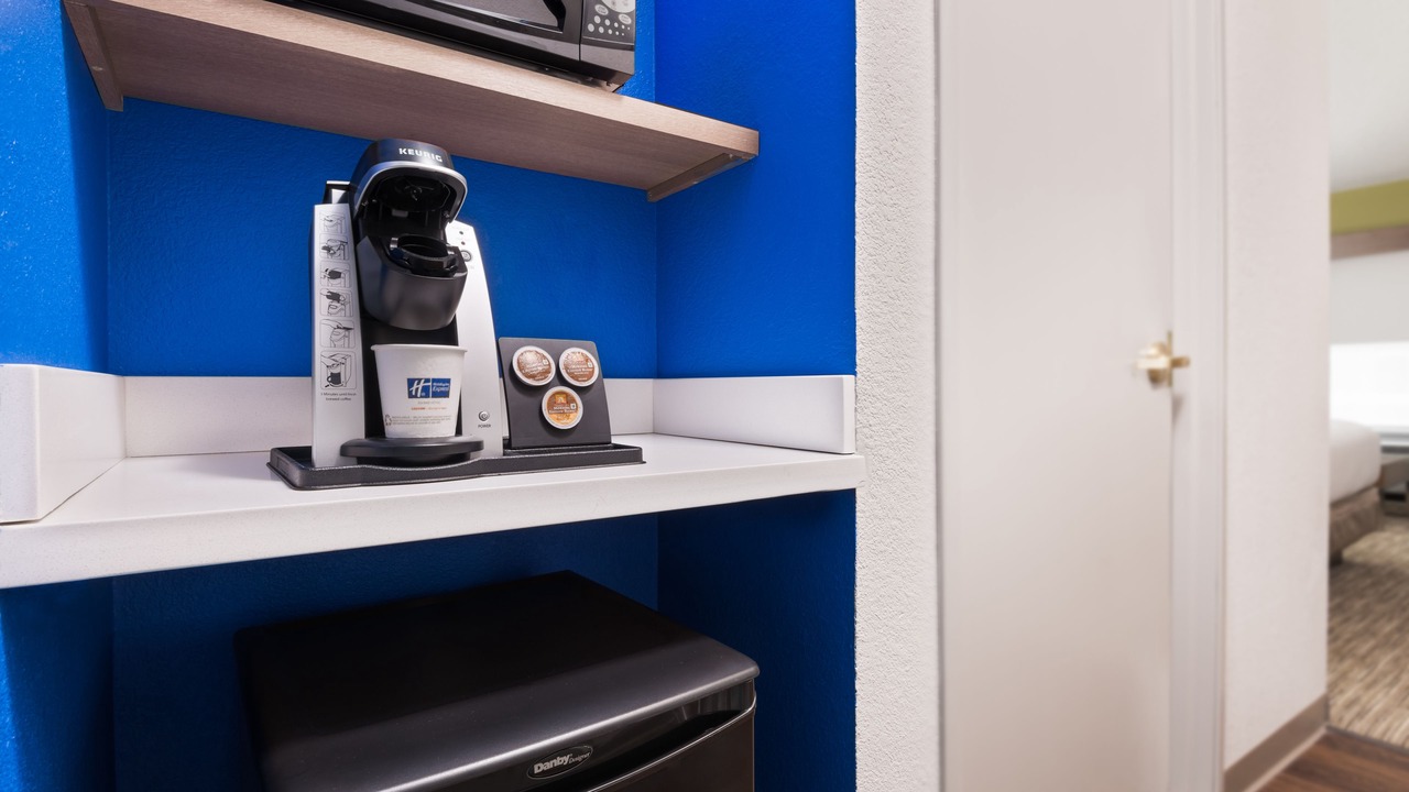 Photo of Bedroom in Summit Station