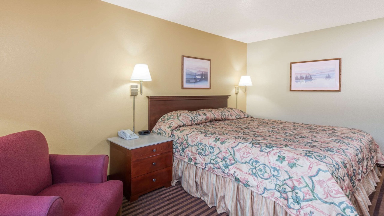 Photo of Bedroom in LaVale