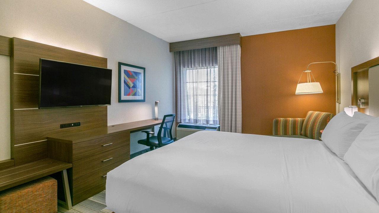 Photo of Bedroom in Mount Arlington