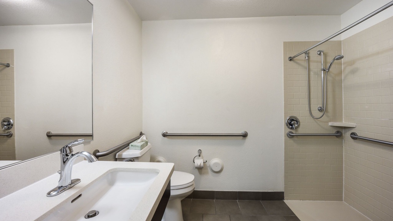 Photo of Bathroom in Nanuet