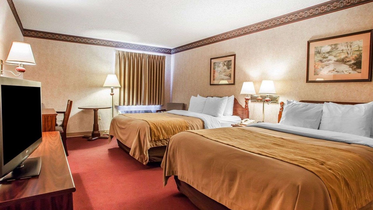 Photo of Bedroom in Bethel