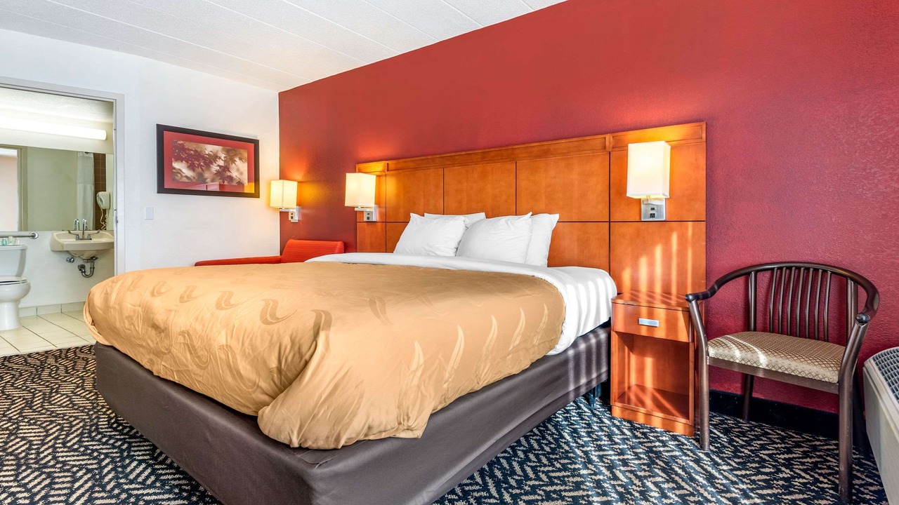 Photo of Bedroom in Falconer