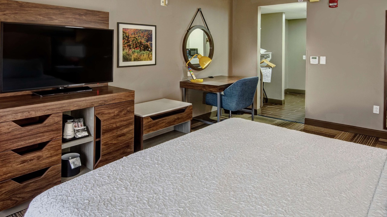 Photo of Bedroom in Lawson Heights