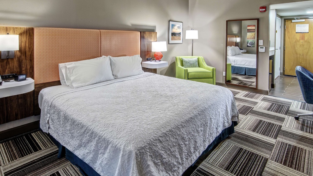 Photo of Bedroom in Lawson Heights