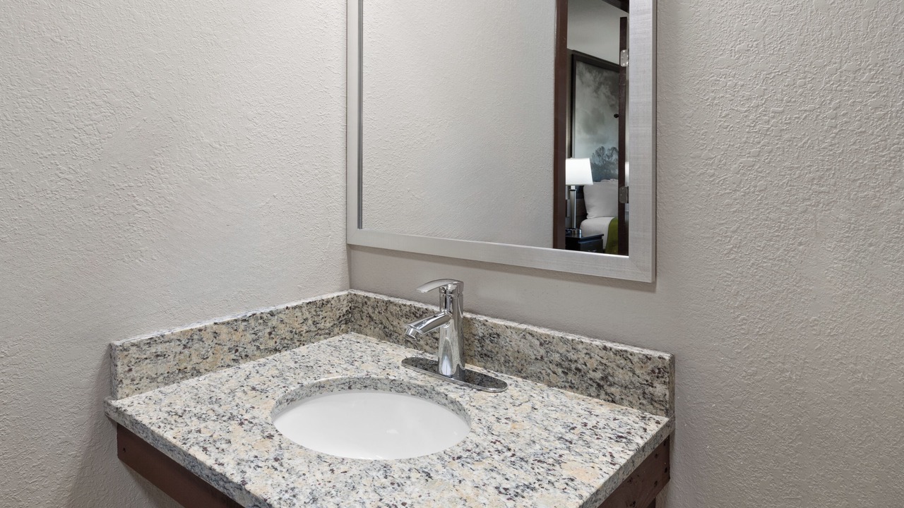 Photo of Bathroom in Kingmont