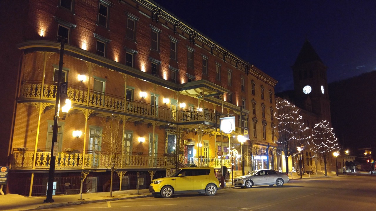 Photo of Buildings in Ashfield