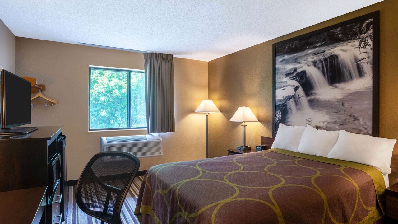 Photo of Bedroom in Leadsville