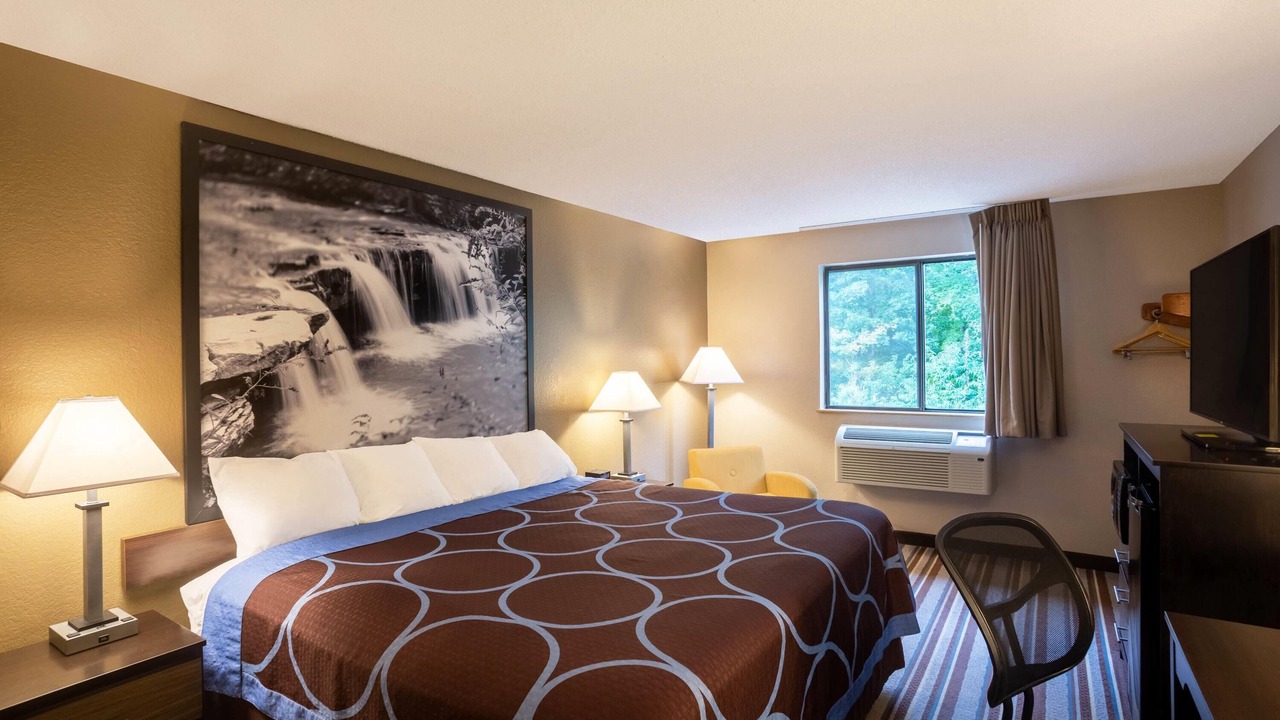 Photo of Bedroom in Leadsville