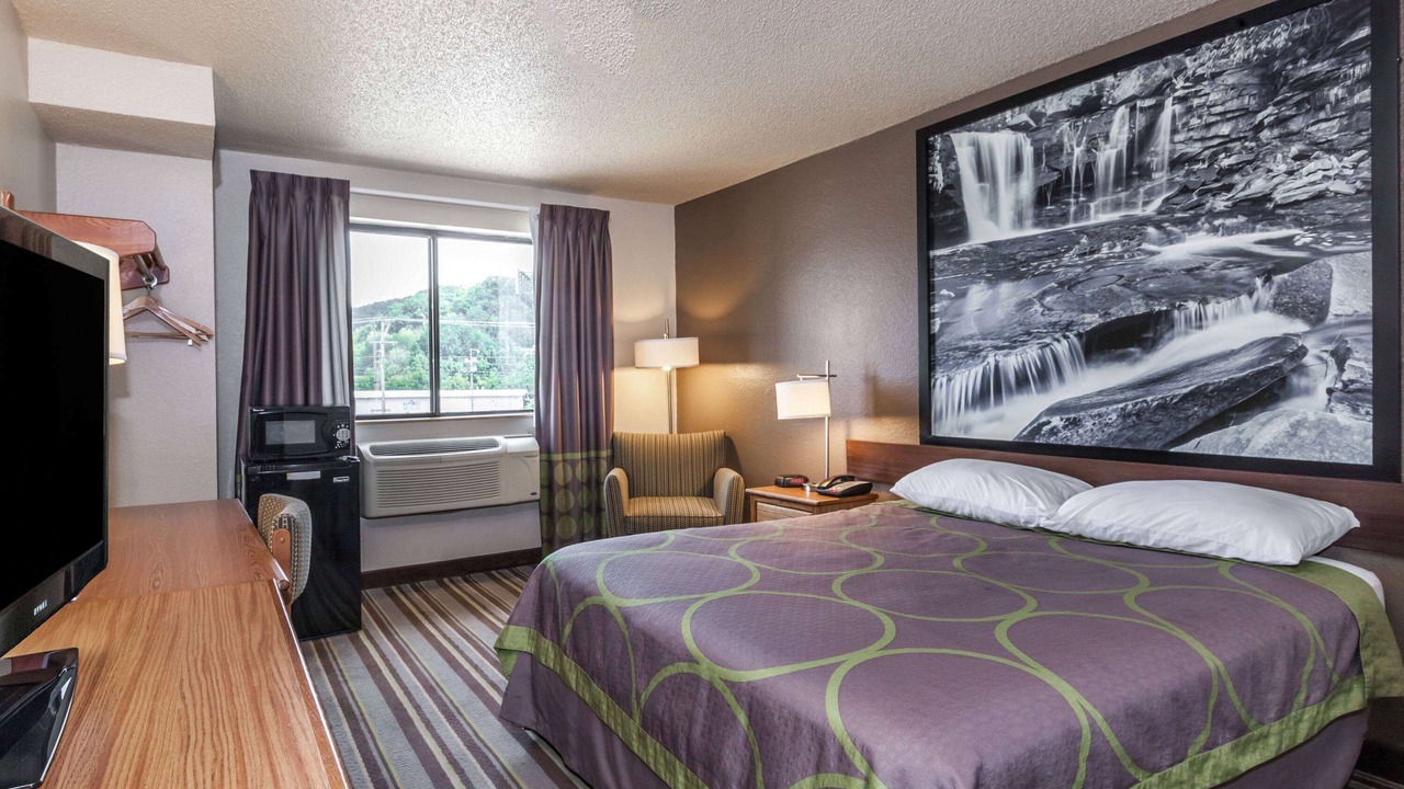 Photo of Bedroom in Spring Hill