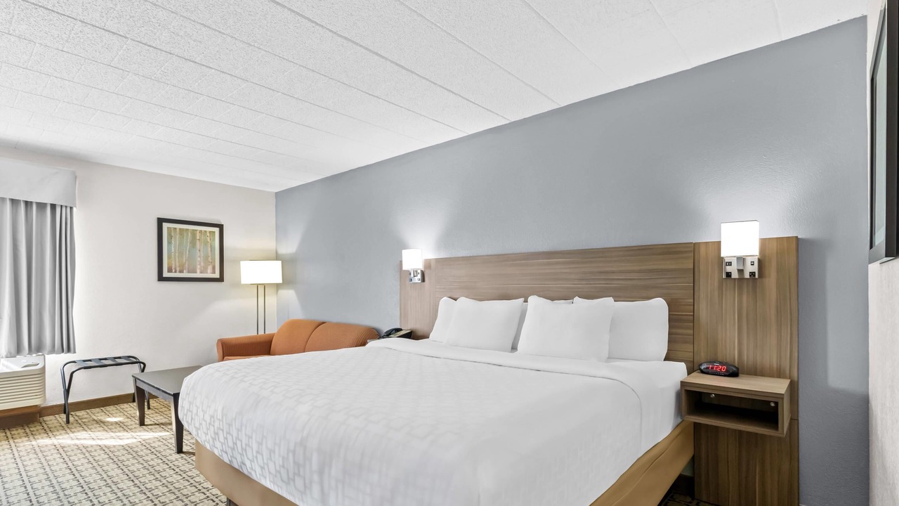 Photo of Bedroom in Cranberry Township
