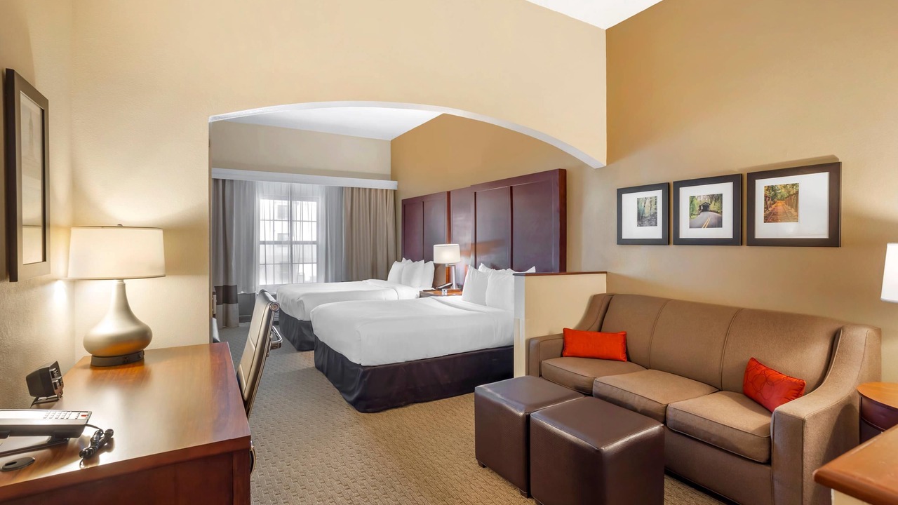 Photo of Bedroom in State College