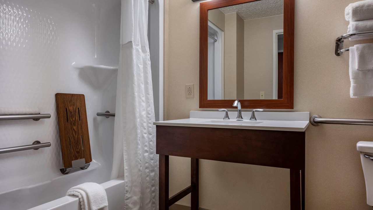 Photo of Bedroom in State College