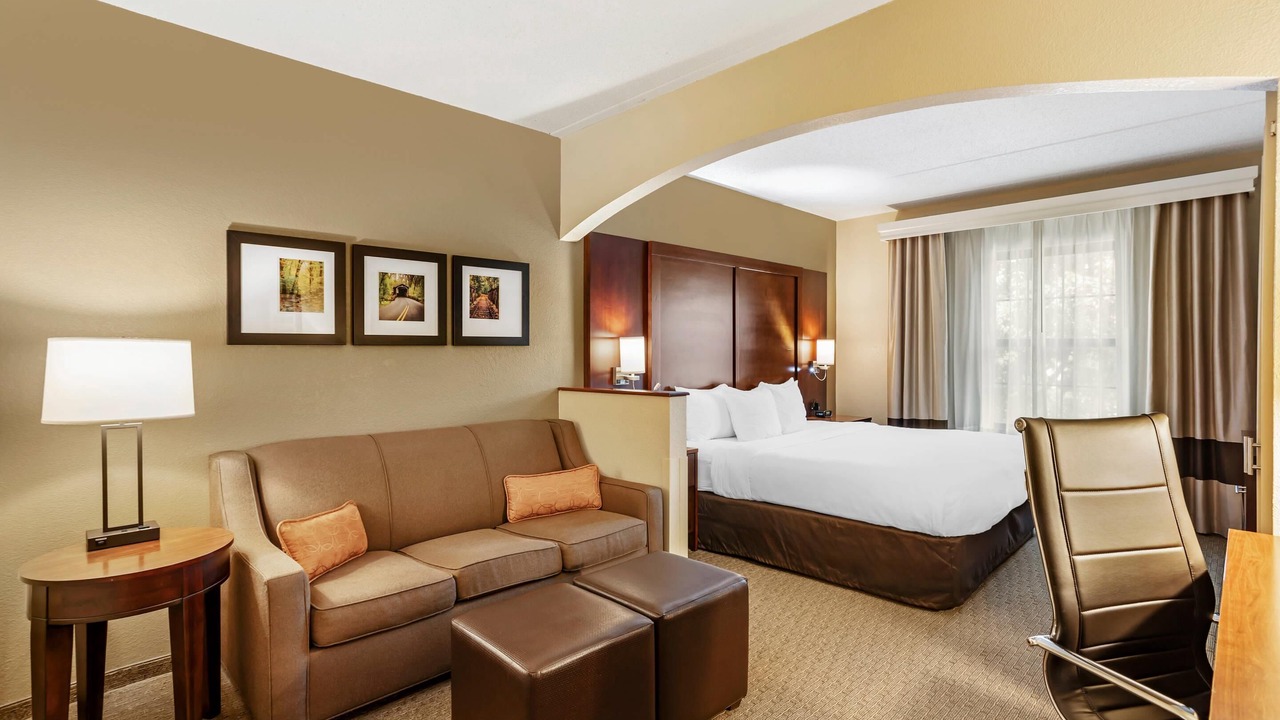 Photo of Bedroom in State College