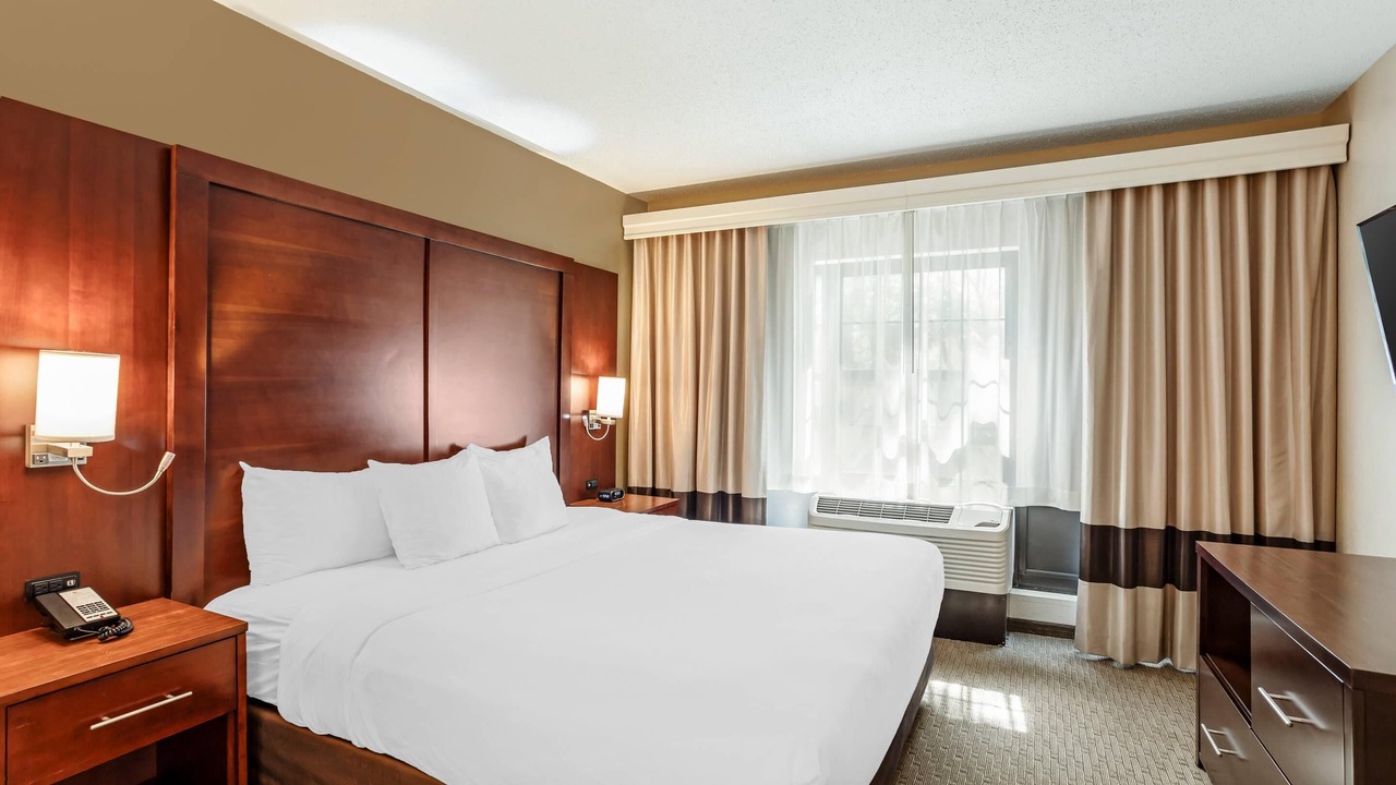 Photo of Bedroom in State College