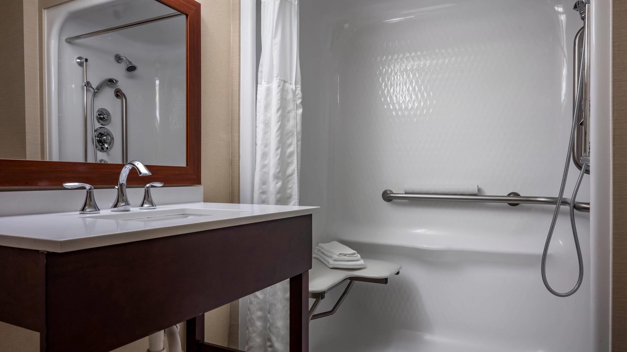 Photo of Bedroom in State College