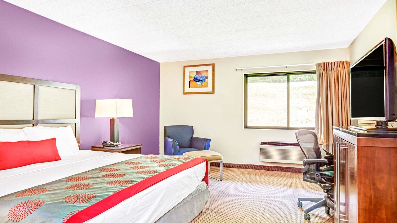 Photo of Bedroom in Rockaway