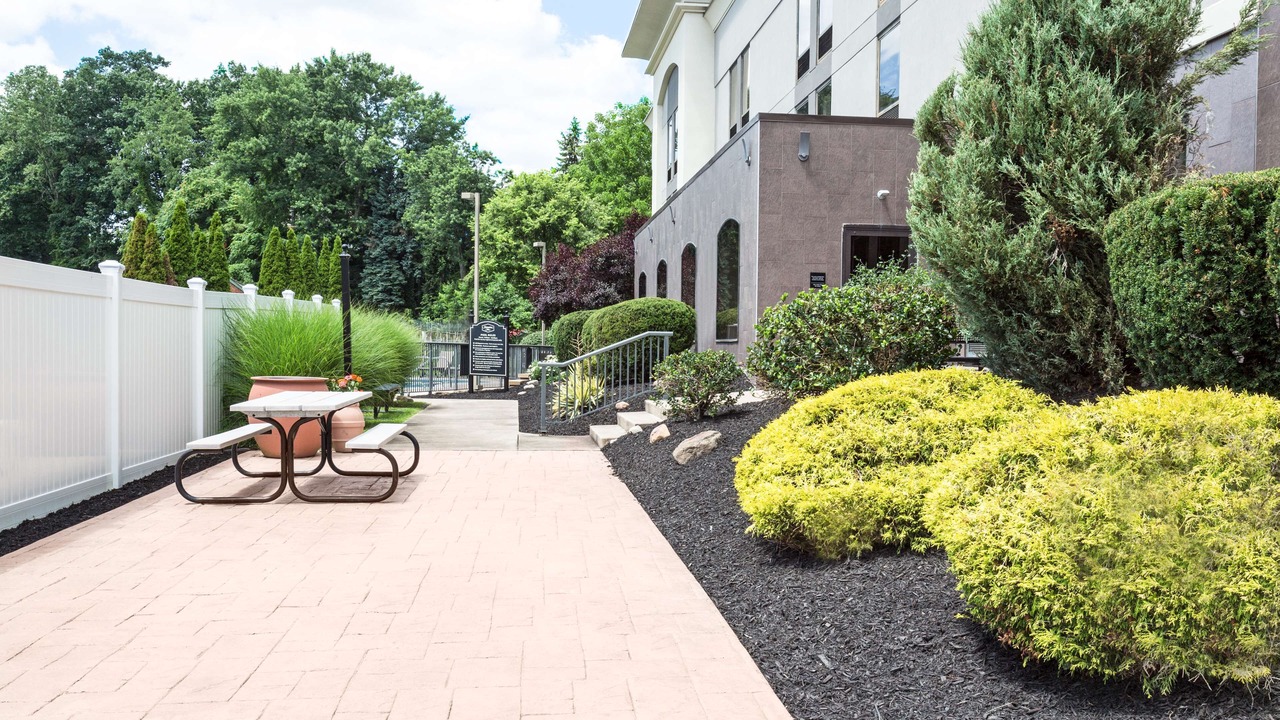 Photo of Outdoor in Willock