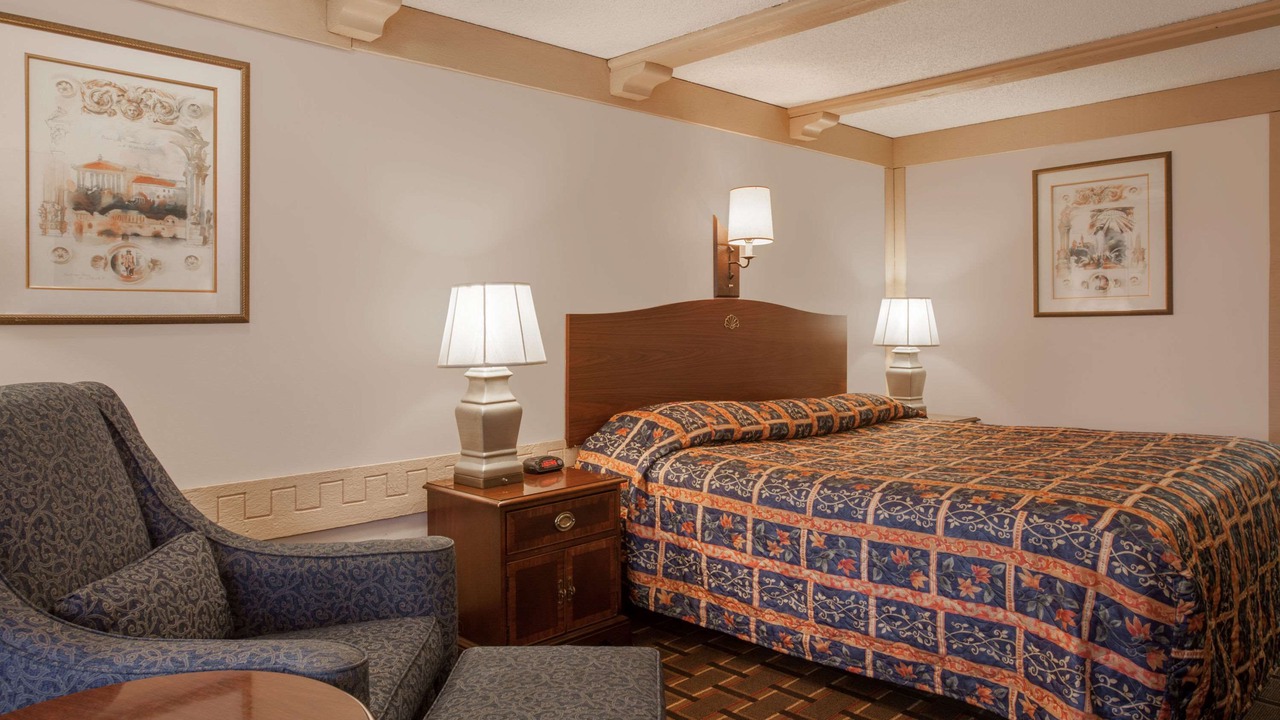 Photo of Bedroom in South Greensburg