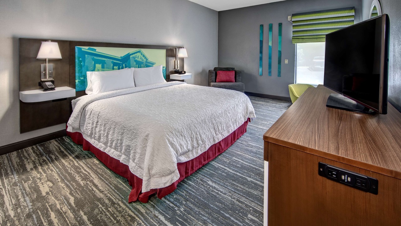 Photo of Bedroom in Batesville